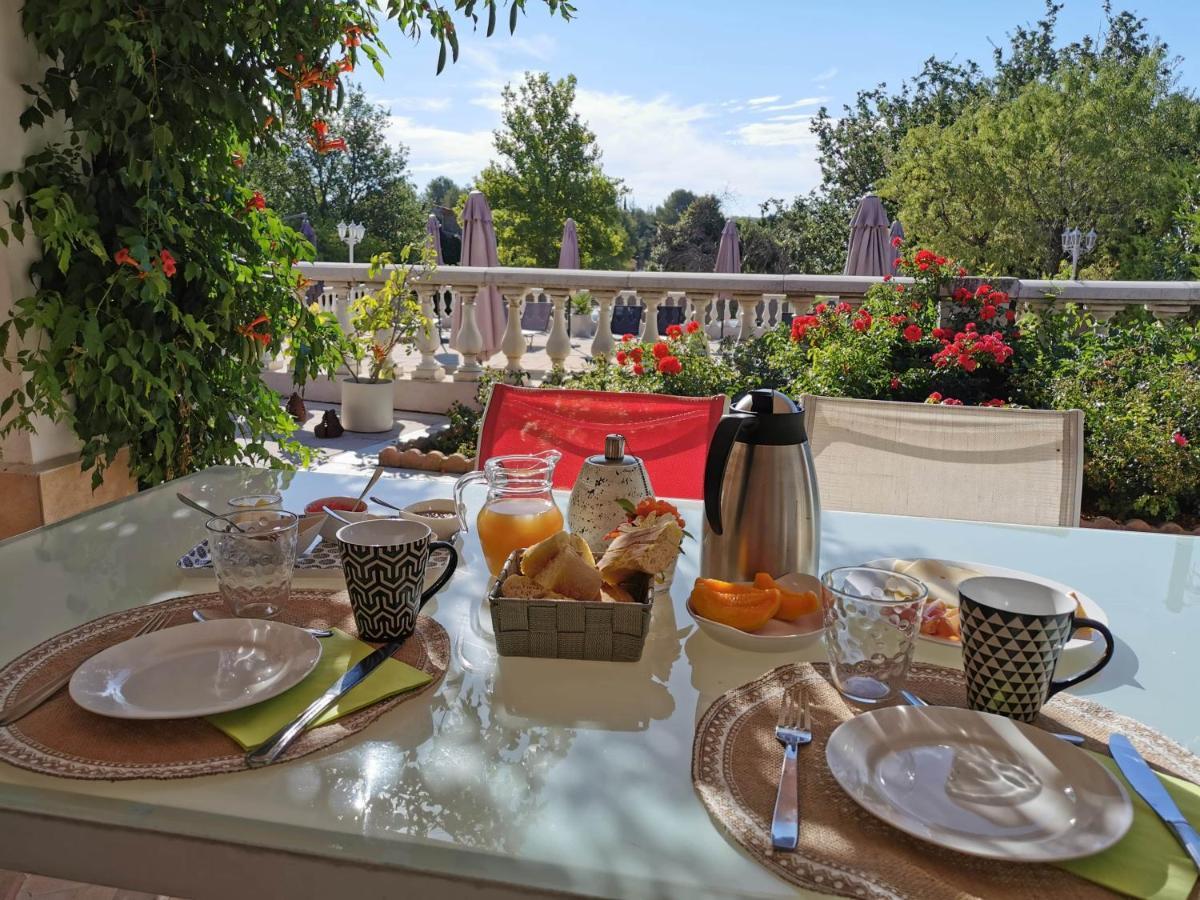 La Villa Des Ames Liees ดรากิญญ็อง ภายนอก รูปภาพ