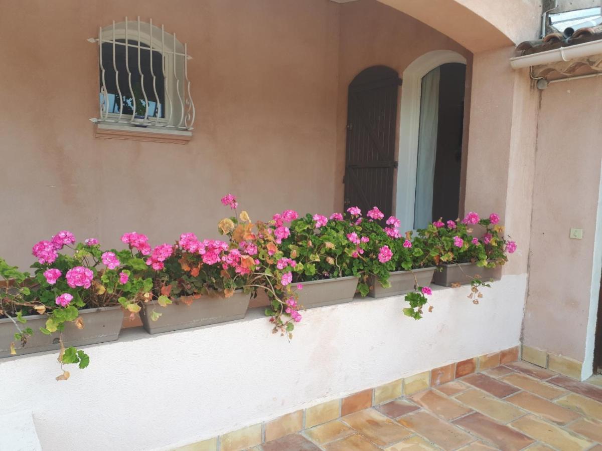 La Villa Des Ames Liees ดรากิญญ็อง ภายนอก รูปภาพ